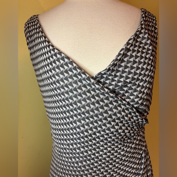 Armani Collezioni Black and White Asymmetrical Dress - Picture 3 of 14